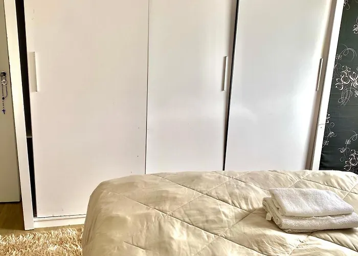 Apartamento Inteiro 2 Quartos Com Piscina Camboriu